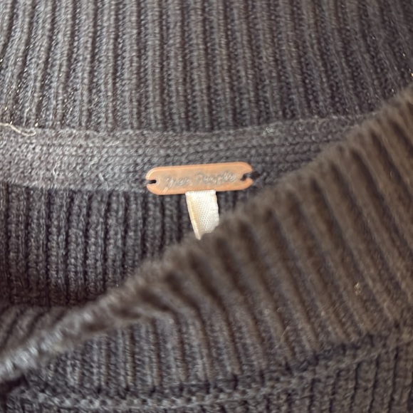 Free People Black Crew Neck Sweater - Picture 3 of 4